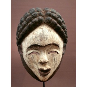 Masque Punu du Gabon 