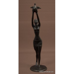 Femme à l'oiseau