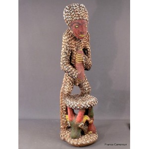 African statue: Throne beaded Bamileke