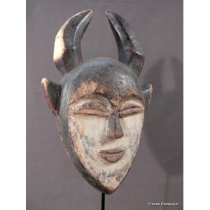 Masque africain antilope Kwele