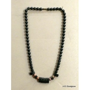 Collier hématite du Cameroun